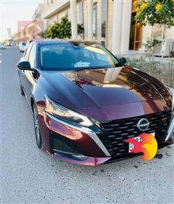 نيسان ألتيما